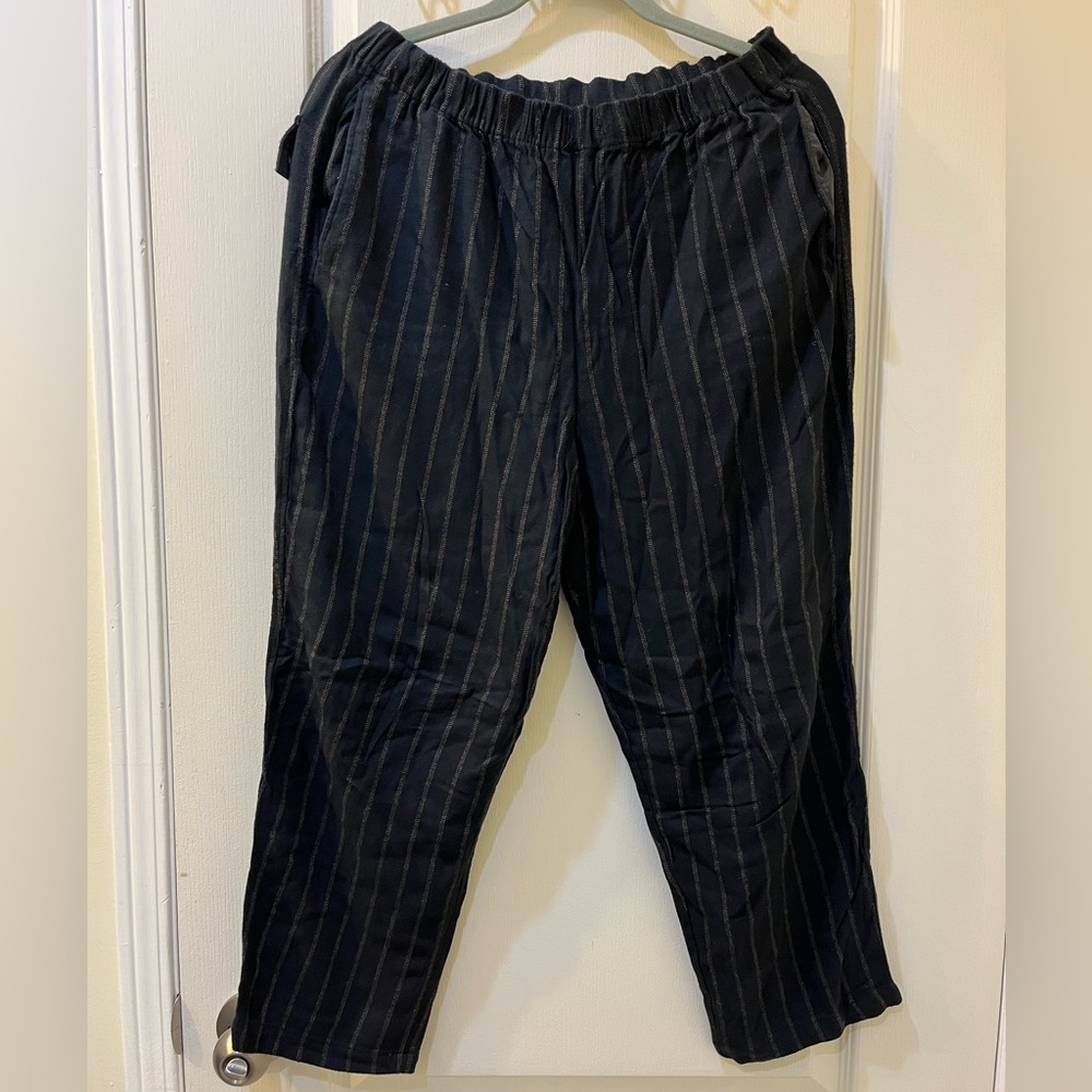 Zara Women’s Black Pinstripe Pants